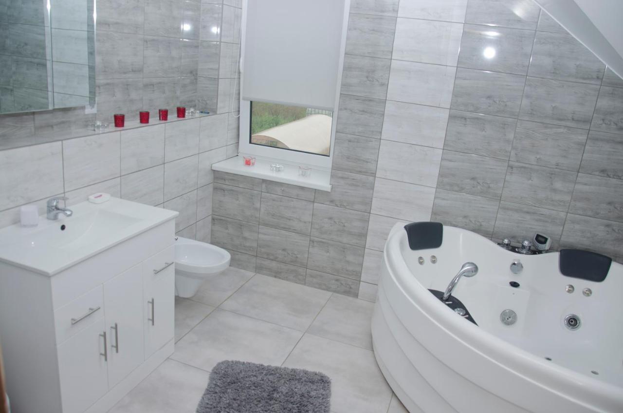 Apartamentai Su Dziakuzi Klaipėda Exteriör bild