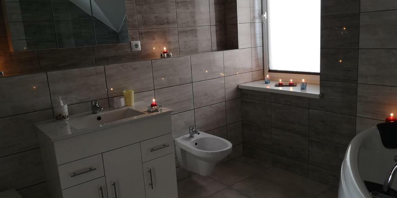 Apartamentai Su Dziakuzi Klaipėda Exteriör bild